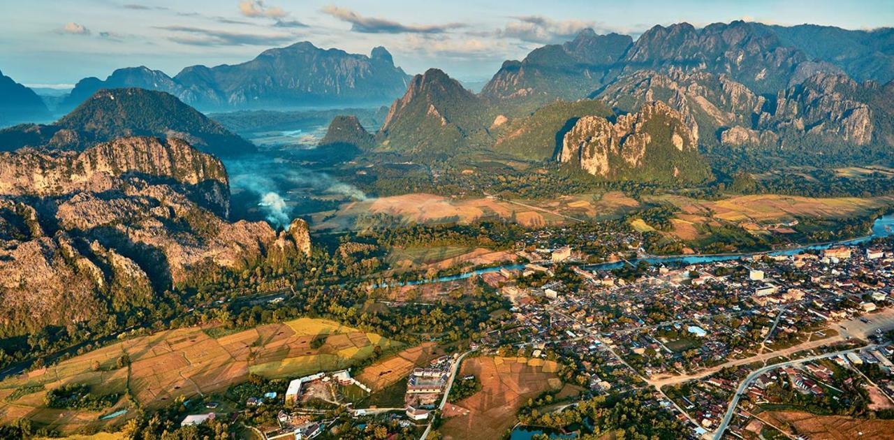 Consiana Hotel Vang Vieng Exterior photo